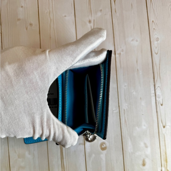 Coach x Peanuts Linus Wallet Blue Snap NWT 75th Anniversary CBN91 - Picture 4 of 7